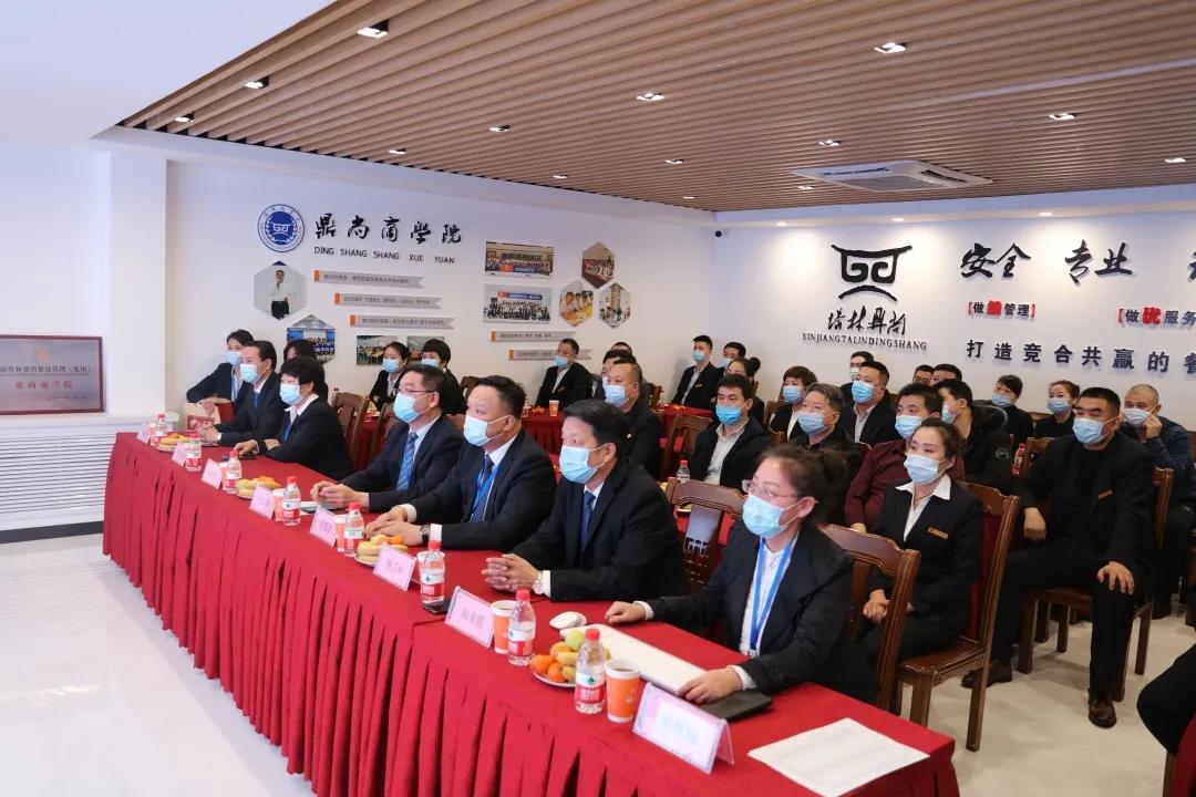 年度榮譽表彰，為優(yōu)秀的他們點贊！