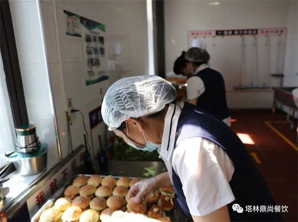 鼎尚資訊丨豐富菜肴，提升品質(zhì)，小吃美食節(jié)活動圓滿舉行。