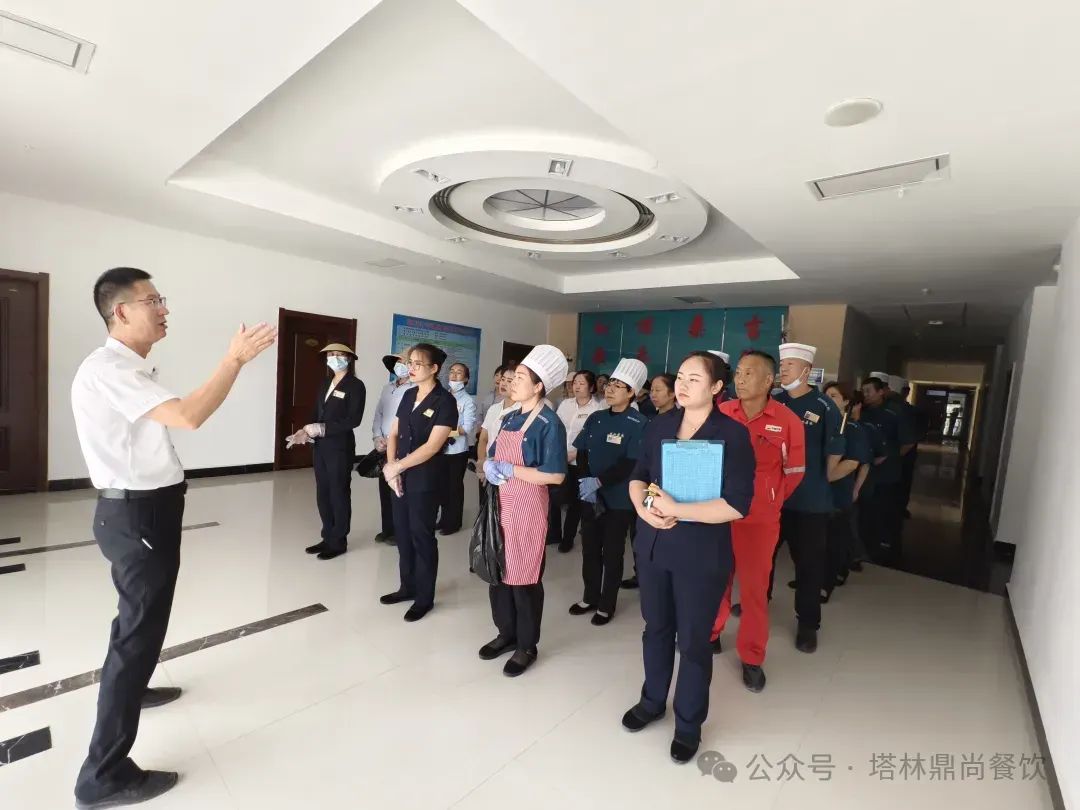 鼎尚餐飲庫片區(qū)桑吉項(xiàng)目部開展環(huán)境清潔整治，建立長效考核機(jī)制
