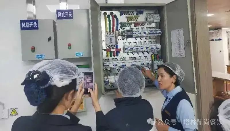 塔林鼎尚餐飲烏市二分公司建行項目部:參觀交流促提升,學習互補共發(fā)展